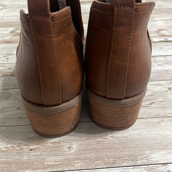 SOLD - Picture 4 of 5